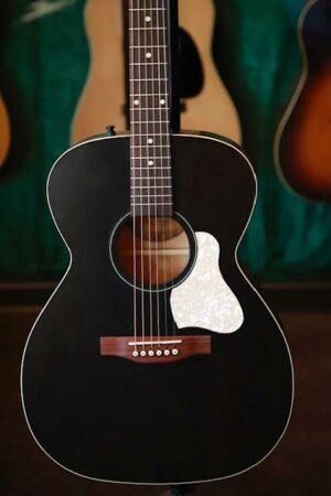 Guitare Folk Art & Lutherie ROADHOUSE FADED BLACK