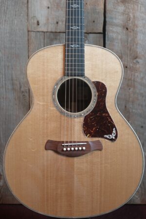 Taylor Gold Label 814e